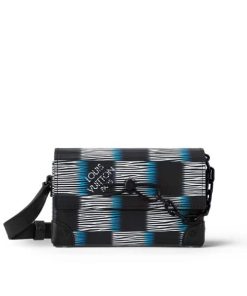 Alternative view of Louis Vuitton Steamer Wearable Wallet Blue 18Cm M82819