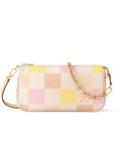 Louis Vuitton Pochette Accessoires Damier Canvas Peach Pink 23Cm N40642