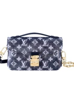 Alternative view of Louis Vuitton Pochette Métis East West Monogram Spruce 21Cm M22834