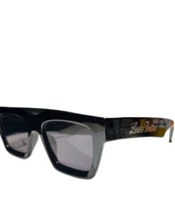 Alternative view of Louis Vuitton Lv Pop Sunglasses Black