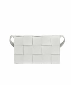 Alternative view of Bottega Veneta Cassette 2380 Chf White 22Cm 578004Vmay19007
