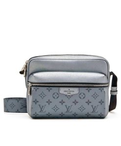 Louis Vuitton Outdoor Messenger Gunmetal Gray 26Cm M30830