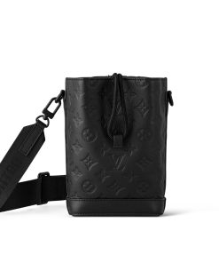 Alternative view of Louis Vuitton Noe Crossbody Bag Black 21Cm M82248