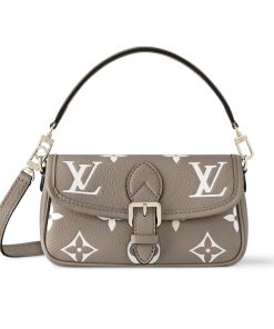 Louis Vuitton Nano Diane Beige 19Cm M83300